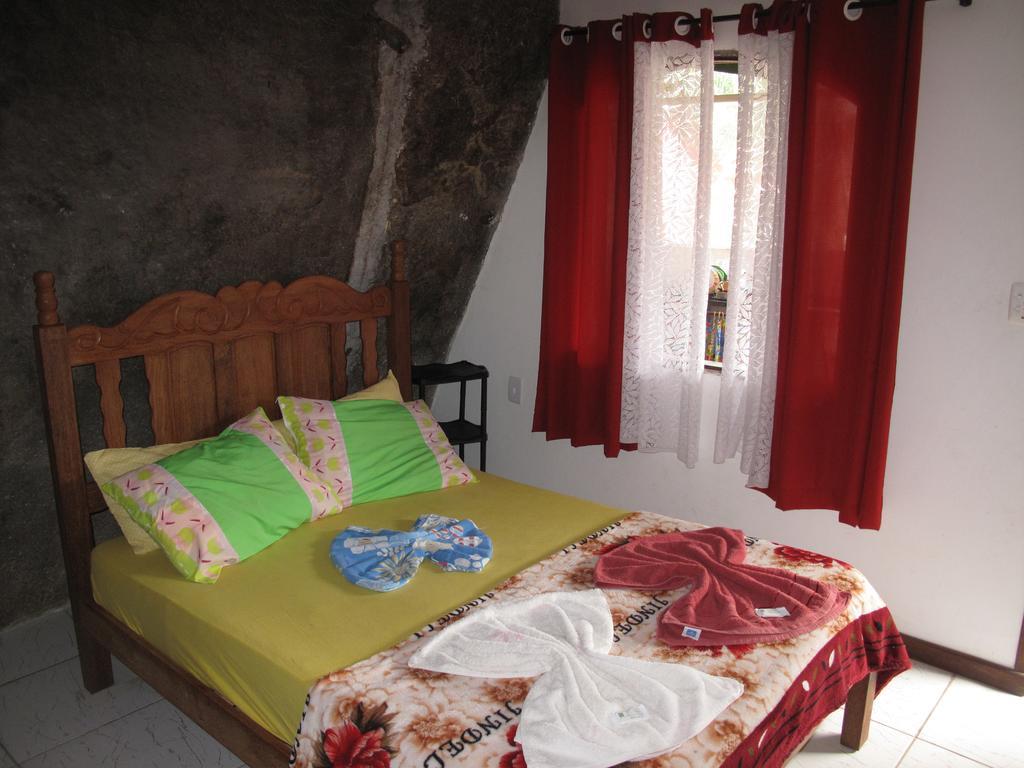 Suites Cantinho Da Pedra Vila do Abraao Room photo